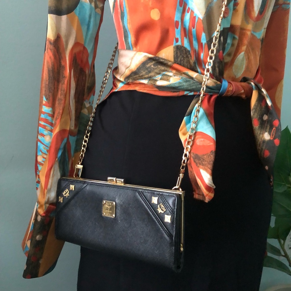 MCM charms crossbody blk wallet - Picture 12 of 15